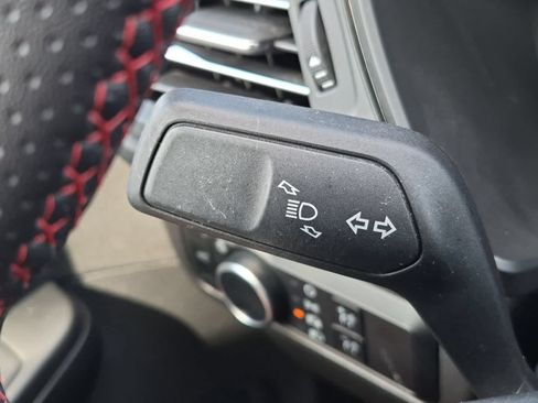 Used 2023 Ford Escape ST-Line w/ Tech Pack #1 AWD/4WD image 28
