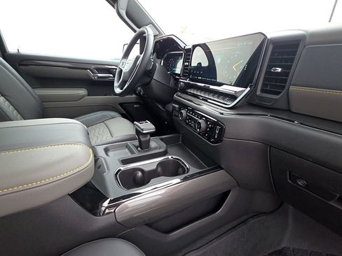 Used 2026 Chevrolet Silverado 1500 ZR2 image 21