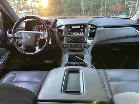 Used 2018 Chevrolet Tahoe LT image 5