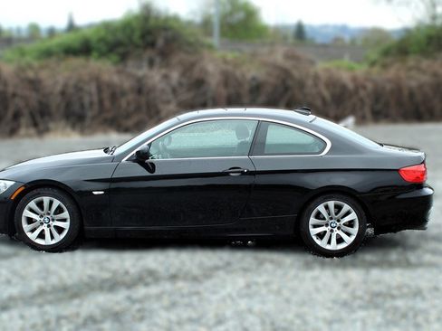 Used 2011 BMW 328i Coupe RWD image 4