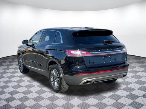 Used 2023 Lincoln Nautilus AWD image 3