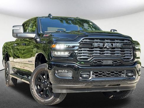 Used 2025 RAM 2500 Big Horn AWD/4WD image 2