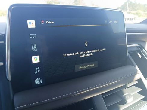 Used 2022 Chevrolet Suburban High Country image 33