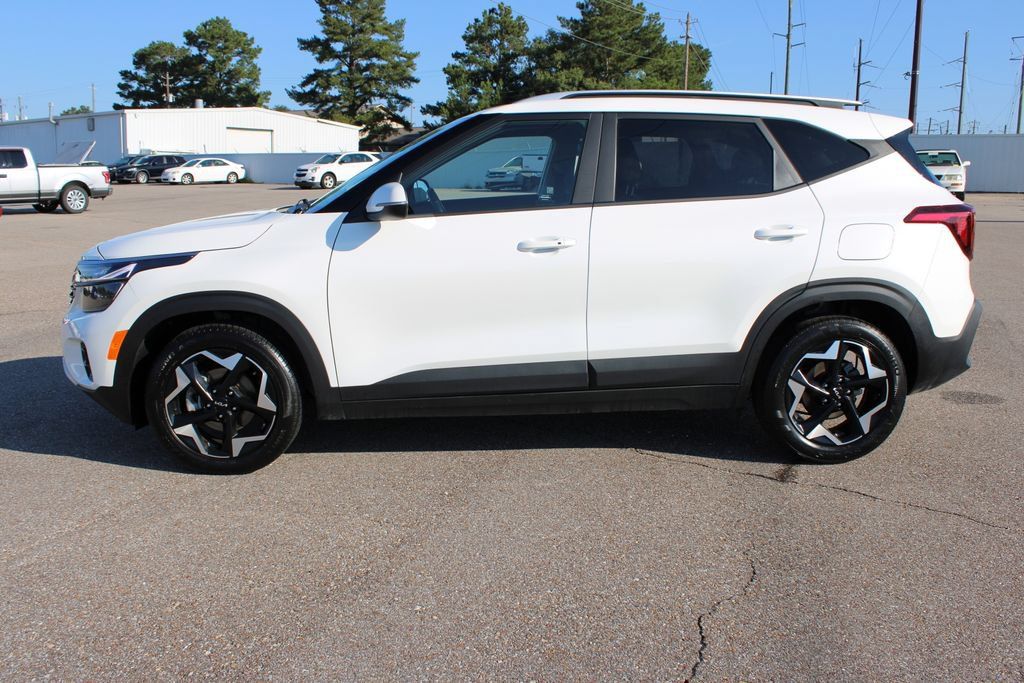 Used 2025 Kia Seltos S FWD image 3