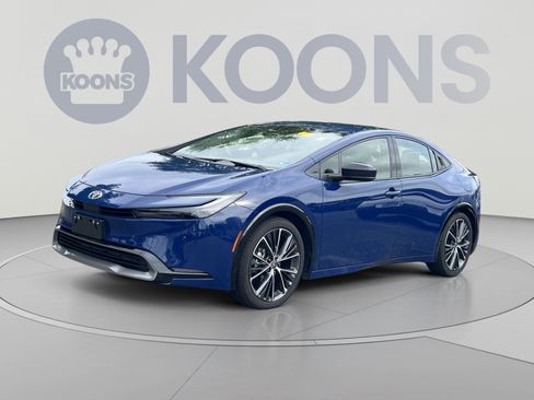 Used 2026 Toyota Prius XLE FWD image 1