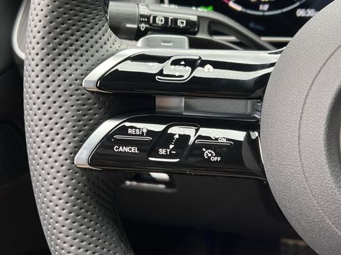 New 2026 Mercedes-Benz GLC 300 4MATIC image 30