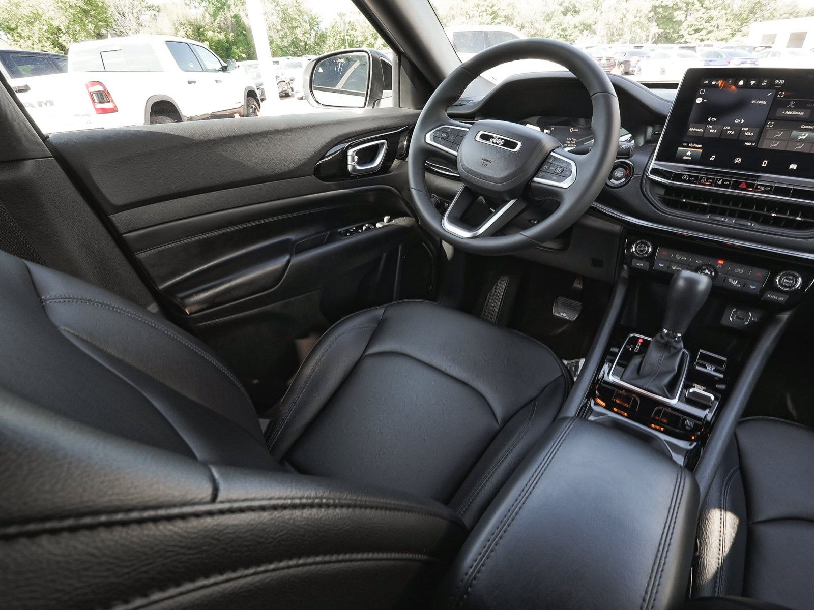 Used 2026 Jeep Compass Limited AWD/4WD image 47