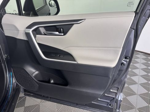 Used 2023 Toyota RAV4 XLE w/ Convenience Package FWD image 26