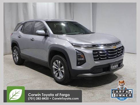 Used 2025 Chevrolet Equinox LT AWD/4WD image 1