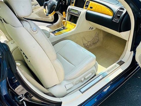 Used 2004 Lexus SC 430 Convertible image 17