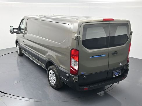 Used 2026 Ford E-Transit Low Roof RWD image 33