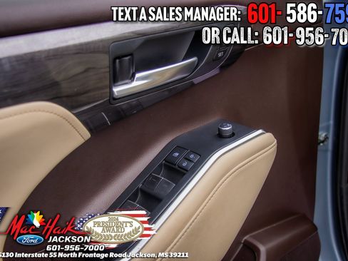 Used 2021 Toyota Highlander Platinum image 25