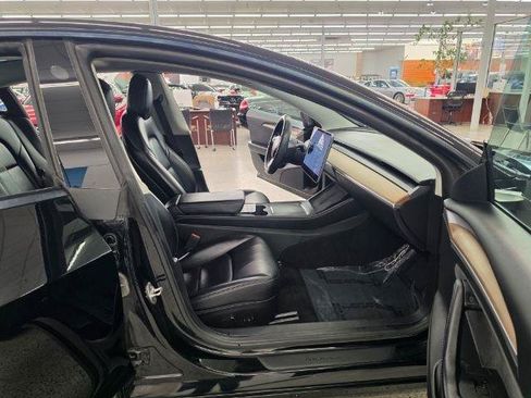 Used 2022 Tesla Model 3 Standard Range RWD image 29