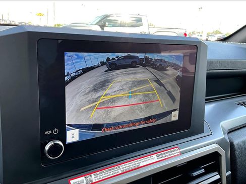 Certified 2025 Toyota Tacoma SR5 image 27