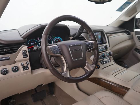 Used 2019 GMC Yukon XL Denali w/ Open Road Package AWD/4WD image 29