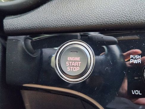 Used 2020 Kia Sportage SX image 20