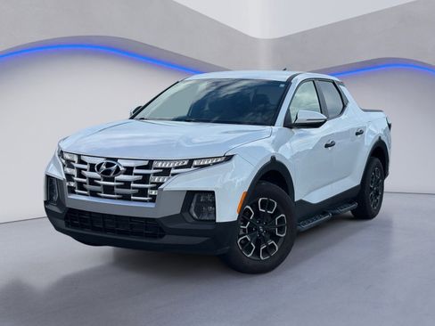 Used 2024 Hyundai Santa Cruz SEL FWD image 2