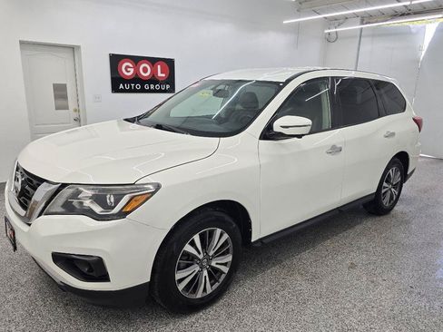 Used 2020 Nissan Pathfinder SL FWD image 3