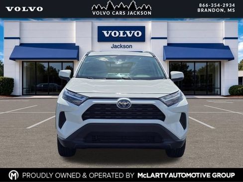 Used 2024 Toyota RAV4 XLE AWD/4WD image 2