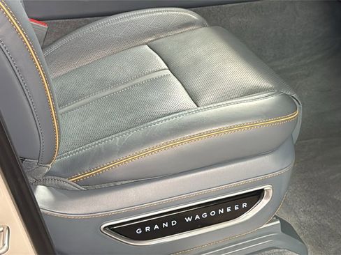 Used 2022 Jeep Grand Wagoneer Series II image 10