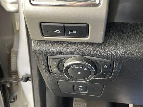 Used 2016 Ford F150 Lariat w/ Equipment Group 502A Luxury image 11