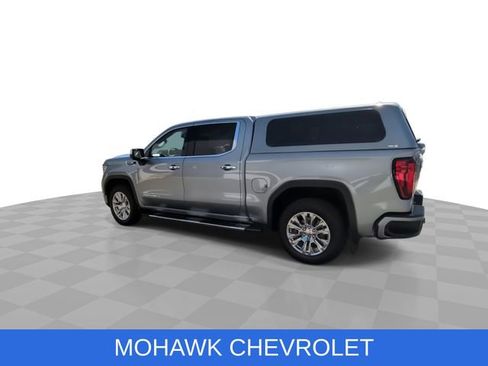 Used 2025 GMC Sierra 1500 Denali w/ Technology Package AWD/4WD image 7
