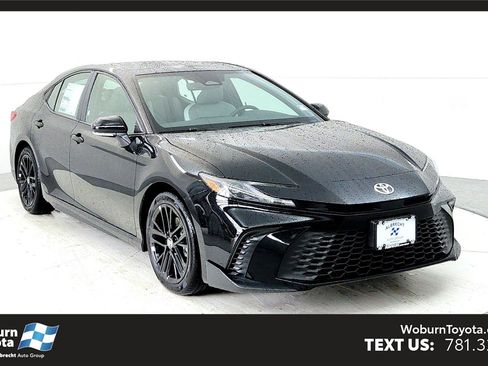 New 2026 Toyota Camry SE FWD image 1