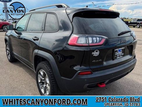 Used 2019 Jeep Cherokee Trailhawk AWD/4WD image 3