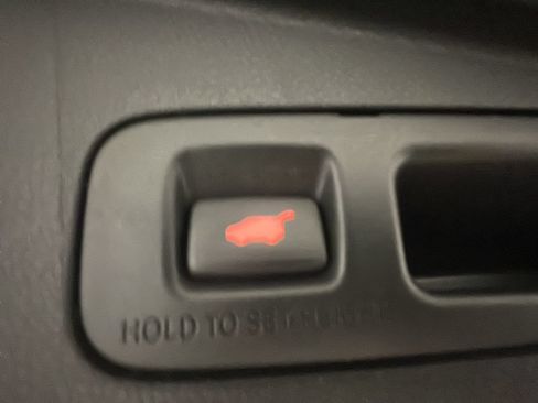 Certified 2018 Honda CR-V Touring image 25