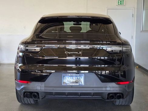 Used 2022 Porsche Cayenne S image 5