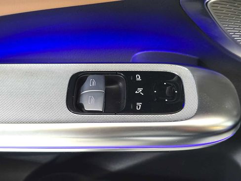 Used 2024 Mercedes-Benz CLE 300 4MATIC Coupe image 25