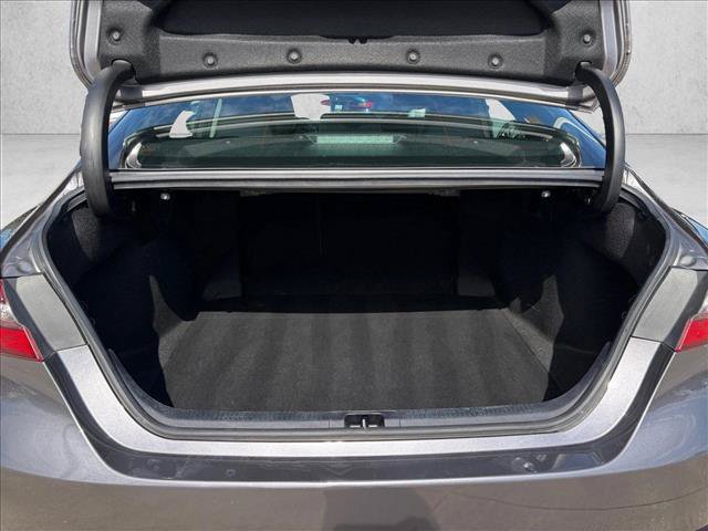 Used 2023 Toyota Camry SE FWD image 6