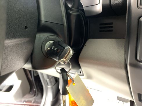 Used 2019 Ford F150 XL w/ Equipment Group 101A Mid AWD/4WD image 16