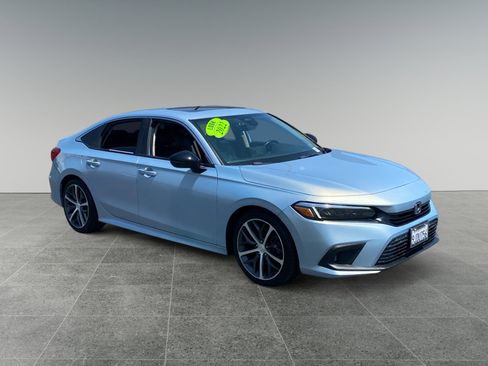 Used 2022 Honda Civic Touring image 7