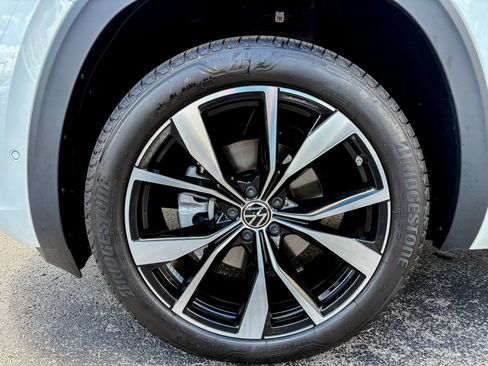 Used 2026 Volkswagen Atlas SEL Premium R-Line AWD/4WD image 41