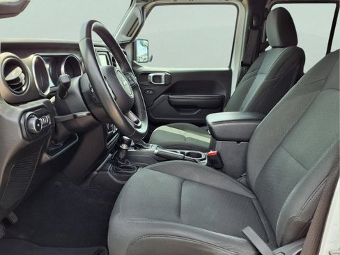 Used 2019 Jeep Wrangler Unlimited Sport S AWD/4WD image 10