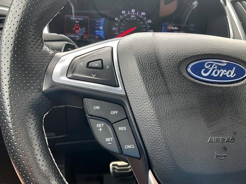 Used 2021 Ford Edge ST image 15