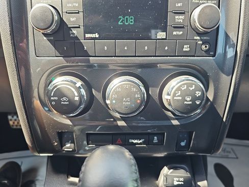 Used 2014 Dodge Challenger SXT Plus RWD image 19