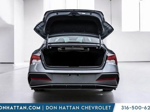 Used 2024 Hyundai Elantra SEL image 36