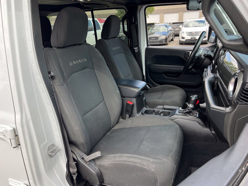 Certified 2019 Jeep Wrangler Unlimited Sahara AWD/4WD image 19