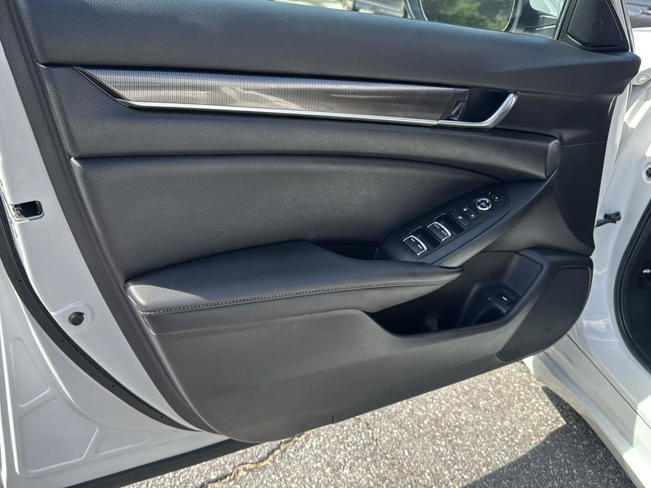 Used 2019 Honda Accord Sport image 15