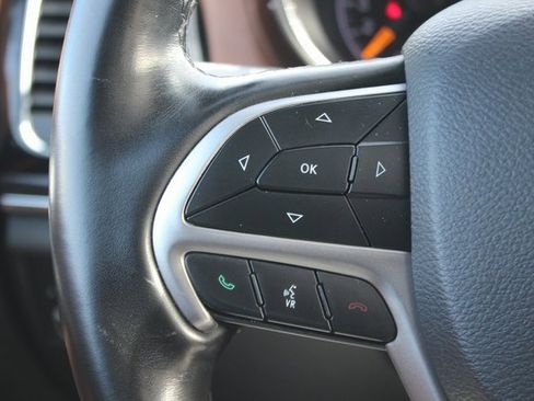 Used 2020 Jeep Grand Cherokee Overland image 15