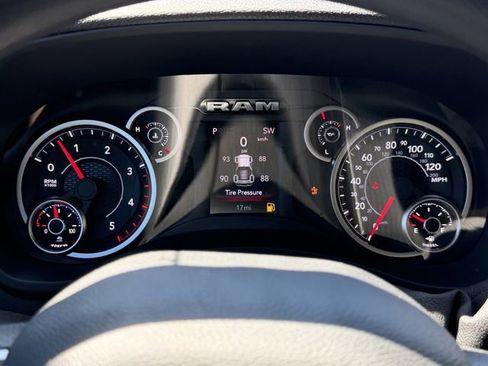 New 2026 RAM 2500 Tradesman image 25