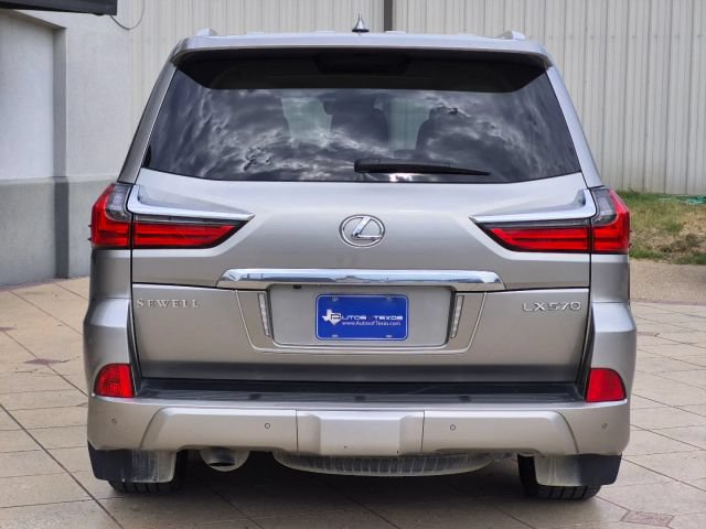 Used 2020 Lexus LX 570 4WD w/ Luxury Package image 5