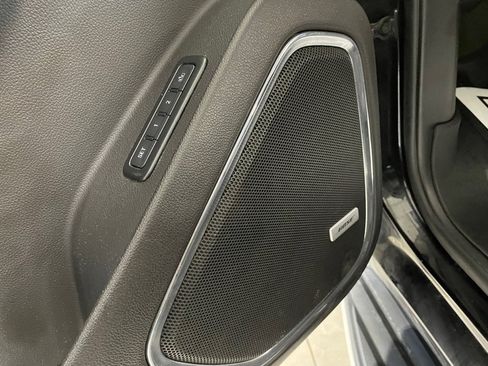 Used 2017 GMC Yukon SLT image 12