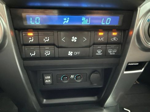 Used 2017 Toyota 4Runner Limited w/ Convenience Package AWD/4WD image 21