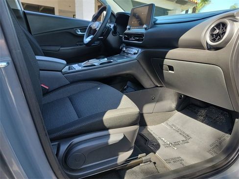 Used 2023 Hyundai Kona SE w/ Cargo Package image 20