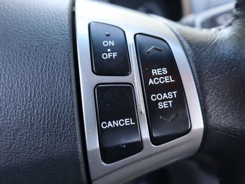 Used 2010 Hyundai Elantra SE FWD image 30