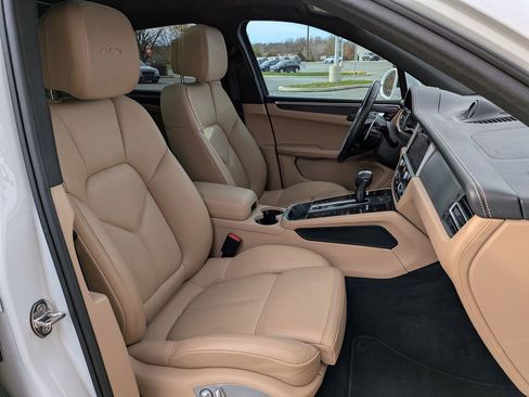 Used 2022 Porsche Macan GTS image 27