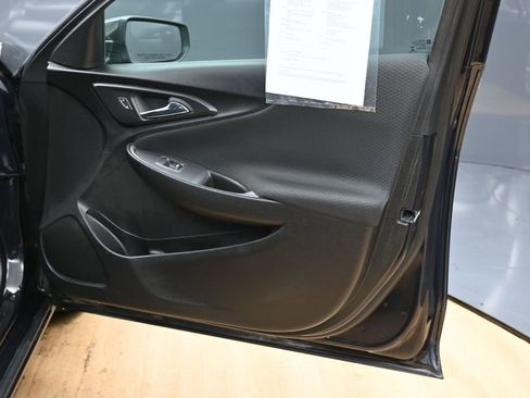 Used 2023 Chevrolet Malibu LT image 36